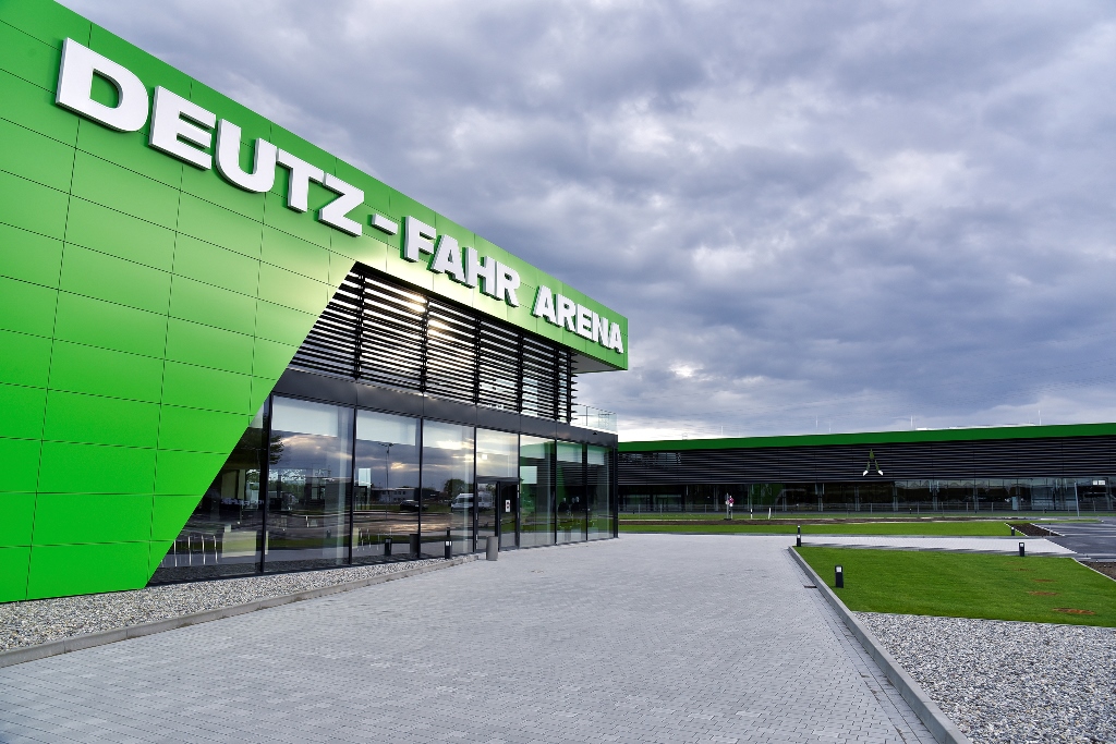 Inauguracja nowego centrum dla klientów DEUTZ-FAHR ARENA w Lauingen